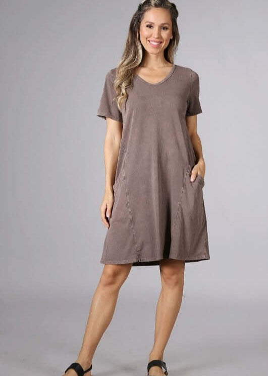 USA Made Ladies Desert Taupe Mineral Washed Casual Cotton Short Sleeve Knee Length Dress with Pockets | Style# C60596 | Classy Cozy Cool Women's Made in America Boutique