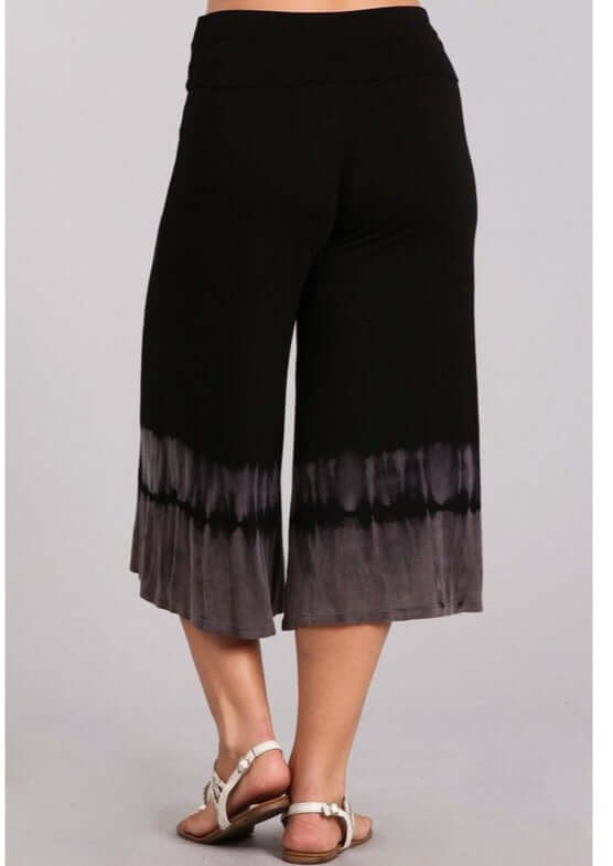USA Made Ladies Plus Size Tie Dye Fold Over Waist Gaucho Capri Pants - Black/Mocha | Chatoyant Style# P30161 | Classy Cozy Cool Women's Made in America Boutique