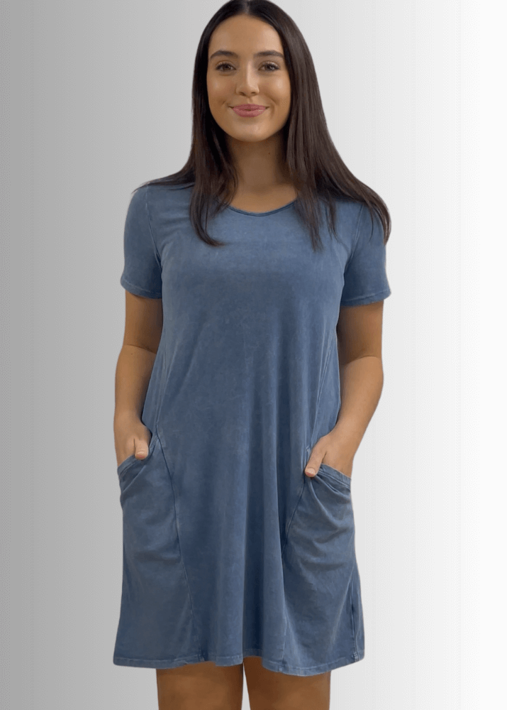 USA Made Ladies Mineral Washed Casual Cotton Short Sleeve Above Knee Length Dress with Pockets | Style# C60596 | Classy Cozy Cool Women's Made in America Boutique