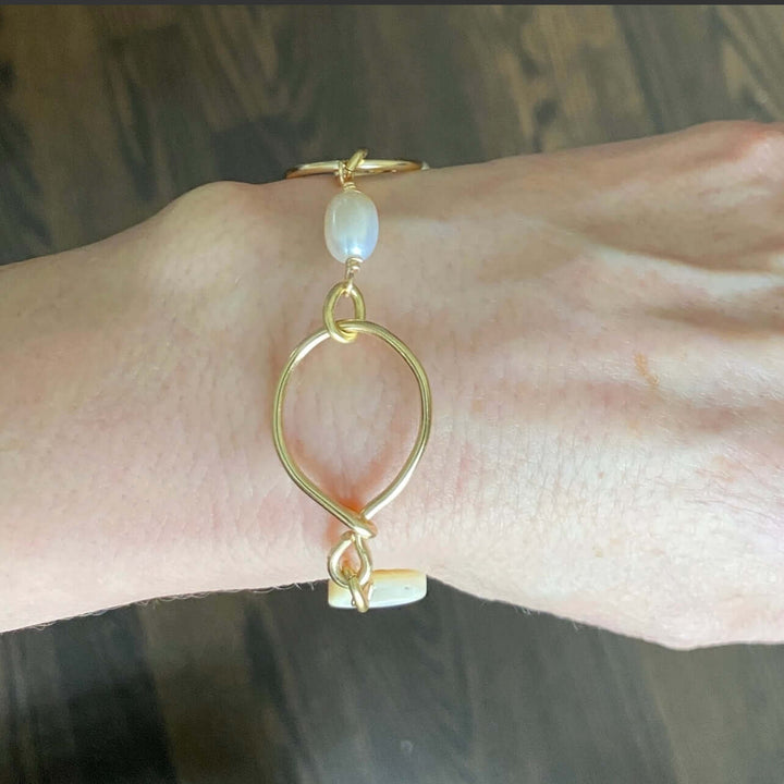 Hand Made in USA Women's Mother of Pearl and Freshwater Pearls Eternity Bracelet Made by Local Artisan | Classy Cozy Cool Women's Made in America Boutique