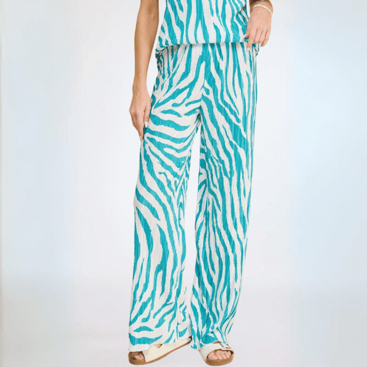 Turquoise Zebra Pleated Set Collared Short Sleeve Top Elastic Waist Bottoms Pleated Pants Crinkled Fabric Very Lightweight 100% Polyester Made in USA
