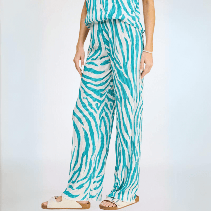 Turquoise Zebra Pleated Set Collared Short Sleeve Top Elastic Waist Bottoms Pleated Pants Crinkled Fabric Very Lightweight 100% Polyester Made in USA