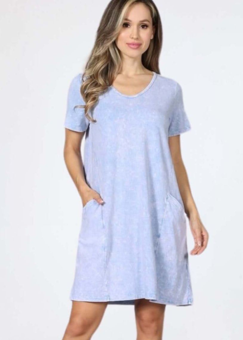 USA Made Ladies Mineral Washed Casual Cotton Short Sleeve Above Knee Length Dress with Pockets | Style# C60596 | Classy Cozy Cool Women's Made in America Boutique