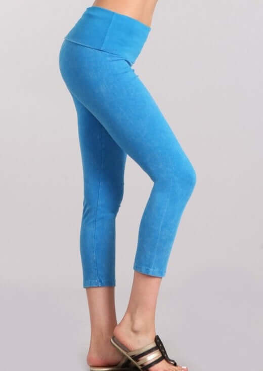 USA Made Ladies Mineral Washed Capri Leggings Aqua Blue Large