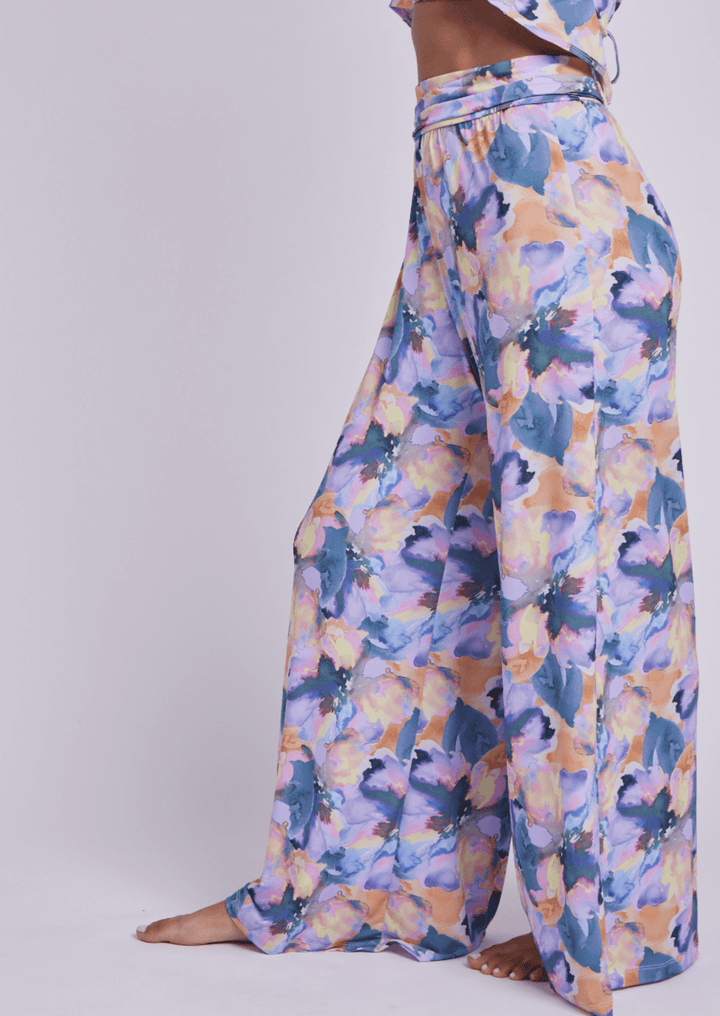 Onzie BAHIA PANT - FLORA AURA | Style 2291 | Made in USA | Relax your mind and slip on the Bahia Pant for an instant vacay | Classy Cozy Cool Boutique