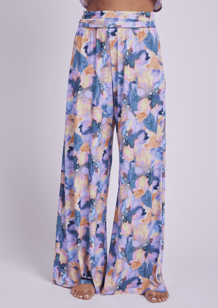 Onzie BAHIA PANT - FLORA AURA | Style 2291 | Made in USA | Relax your mind and slip on the Bahia Pant for an instant vacay | Classy Cozy Cool Boutique
