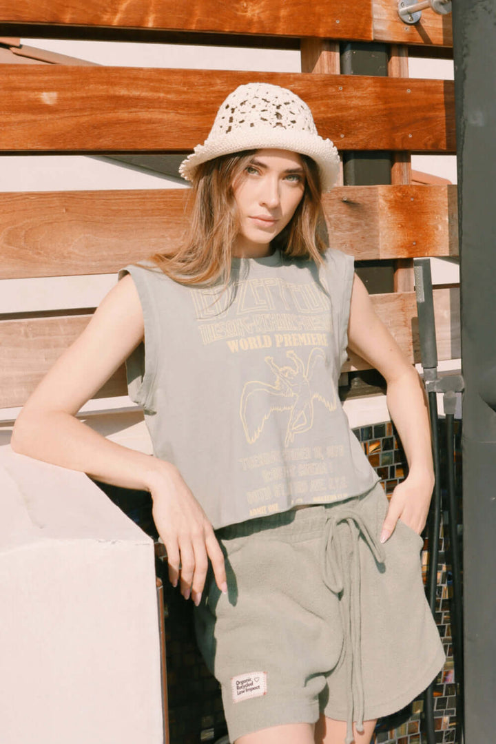 People of Leisure - Rock and roll with Led Zeppelin and their private music label Swan Song in our Led Zeppelin Swan Song Women's Tank Top. Slightly oversized and relaxed fit.