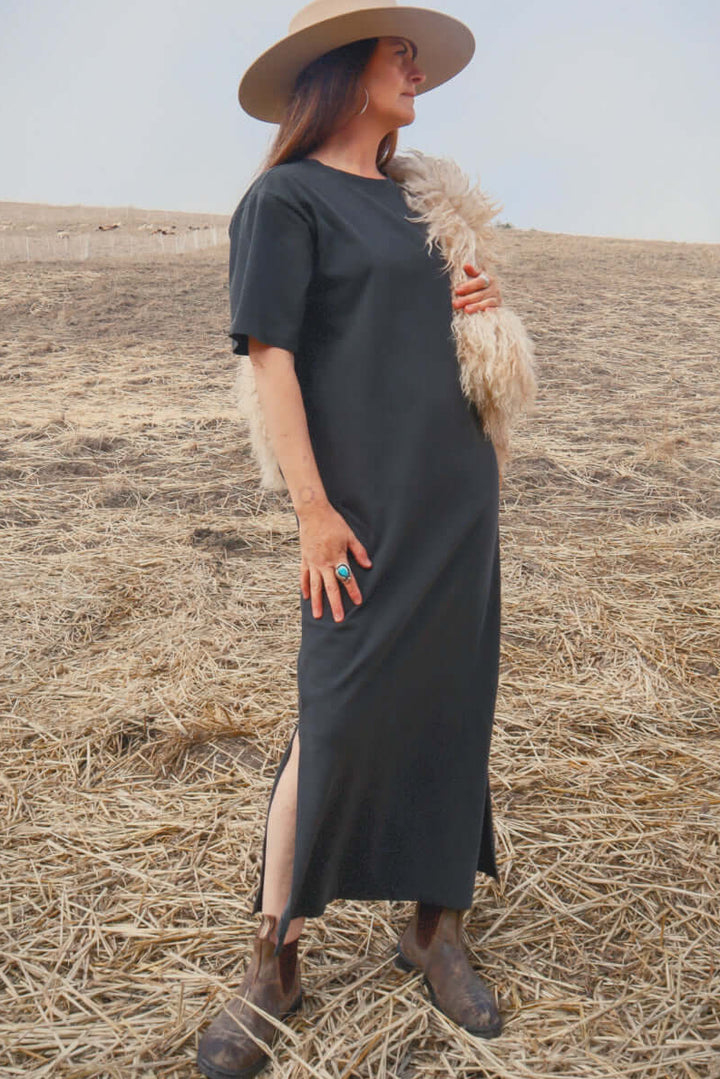 People of Leisure - Organic Cotton Leisure Dress in Dark Gray, The Relax Dress is Minimalism at its best, with Boho Vibes! Made in USA