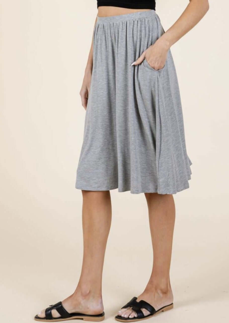 Made in USA Women's Casual Pull-on Knee Length Comfortable Lightweight Skirt with Side Pockets in Heather Grey | Classy Cozy Cool Women's Made in America Boutique