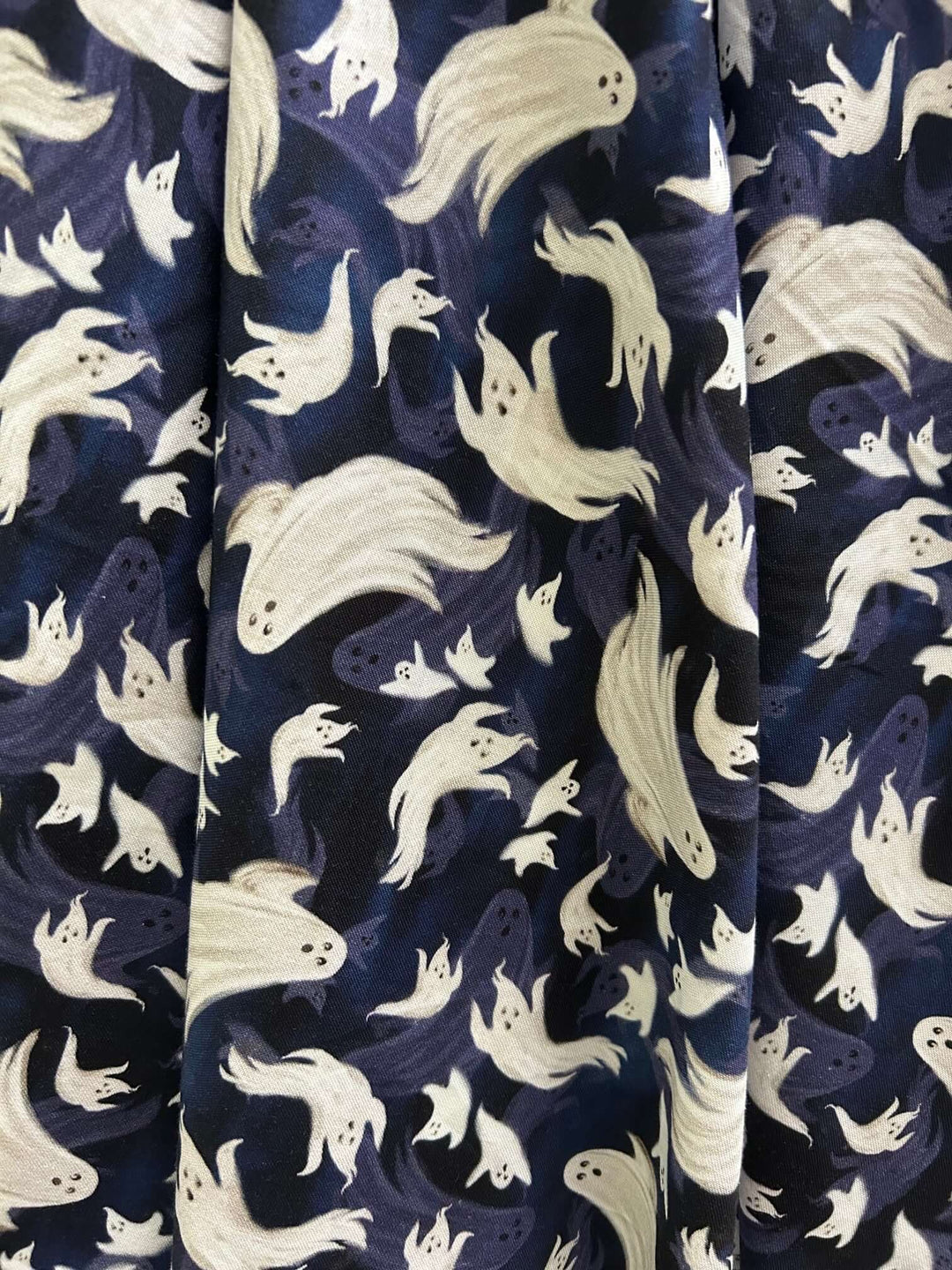 Made in USA, the Retrolicious Doris skirt features a Flying Ghosts print, 100% cotton, pockets, and a stretchy back waist. Runs small; size up.