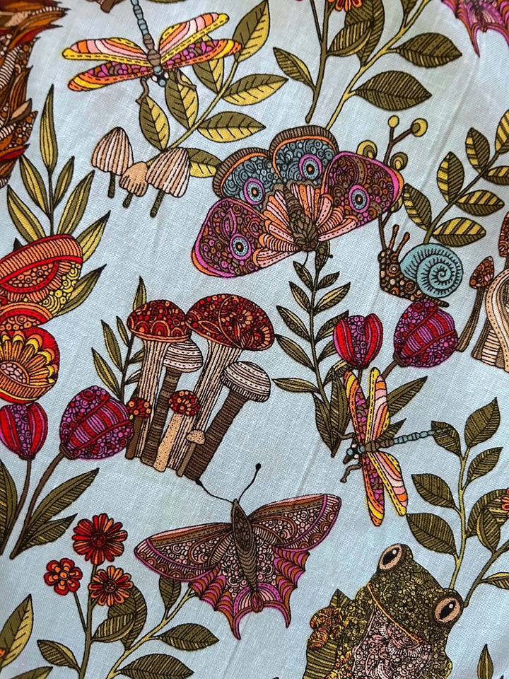 Vintage Style Dress Looking for a classic vintage style dress? Our Elizabeth cut with all its details is everything you could want and more! Shown in our Woodland Whimsy print, this cotton dress features piping details throughout the bodice