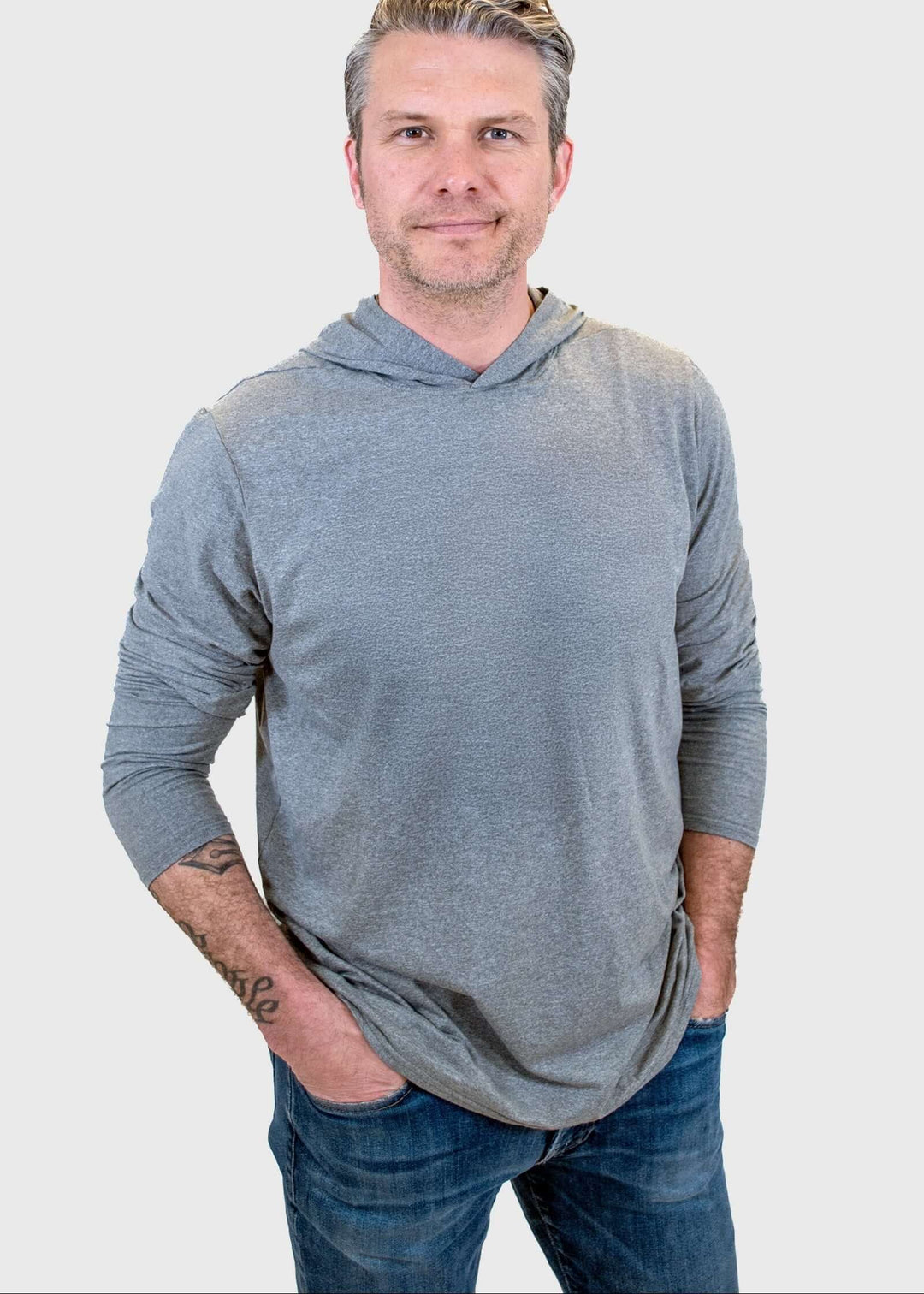 The SoftTECH™ Sun Hoodie offers a lightweight, performance-driven solution for men’s spring activities. Crafted in the USA from super soft heathered SoftTECH™ fabric, it delivers exceptional comfort and breathability. 