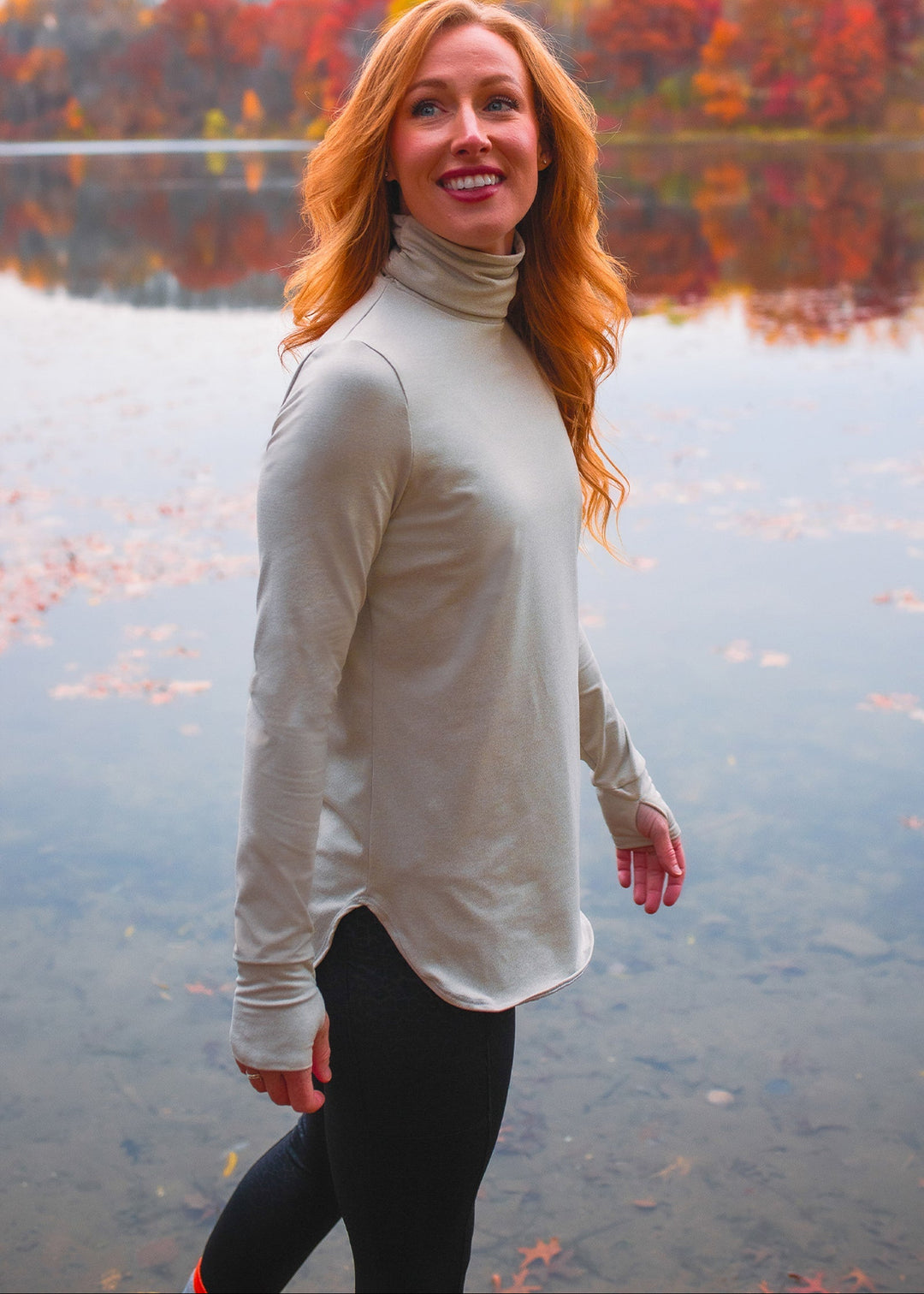 Experience unmatched warmth and comfort with the SoftTECH™ HEATR® Tunic by WSI Sportswear. Designed in the USA as a relaxed-fit base layer, it keeps you cozy in temperatures ranging from 0° to 75°F