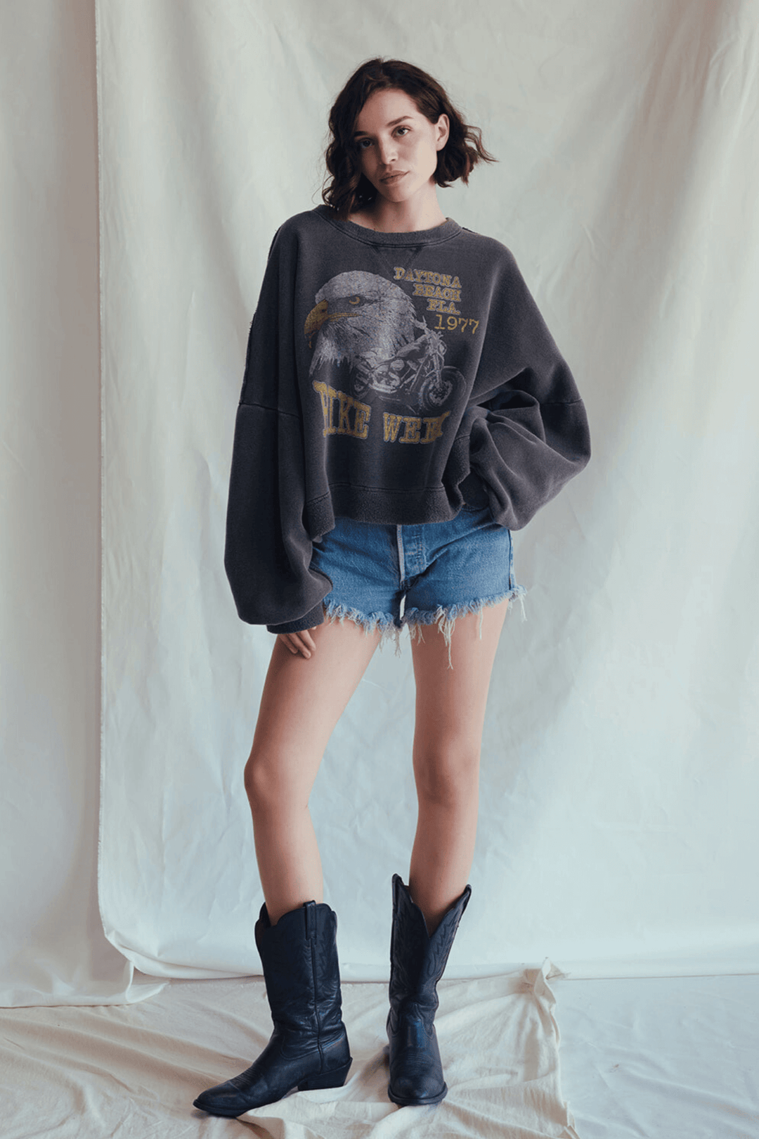 Ready to take on the open road? The Made in USA Daytona Sweatshirt is here to bring some bold, vintage-inspired style to your wardrobe. Celebrate Daytona Bike Week and the iconic Daytona Beach with playful designs, like a soaring eagle and American heritage.