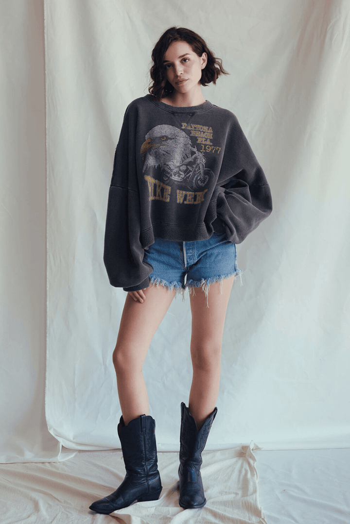 Ready to take on the open road? The Made in USA Daytona Sweatshirt is here to bring some bold, vintage-inspired style to your wardrobe. Celebrate Daytona Bike Week and the iconic Daytona Beach with playful designs, like a soaring eagle and American heritage.