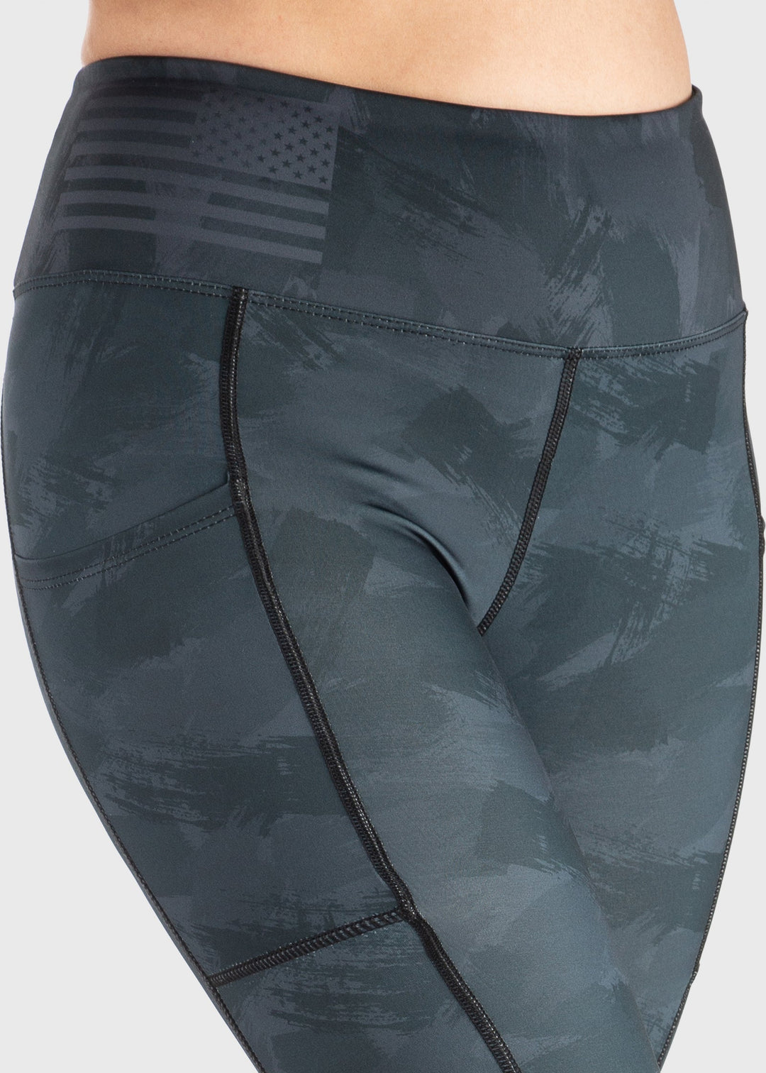 Feel the freedom to move with the 4-way stretch fabric that provides ultimate flexibility, durability, and comfort. The wide waistband comes with built-in elastic for a secure fit while you conquer the outdoors in your Blackout Camo Pocketed Leggings. With deep side pockets and no inner leg seam, you'll have all the comfort you need.

