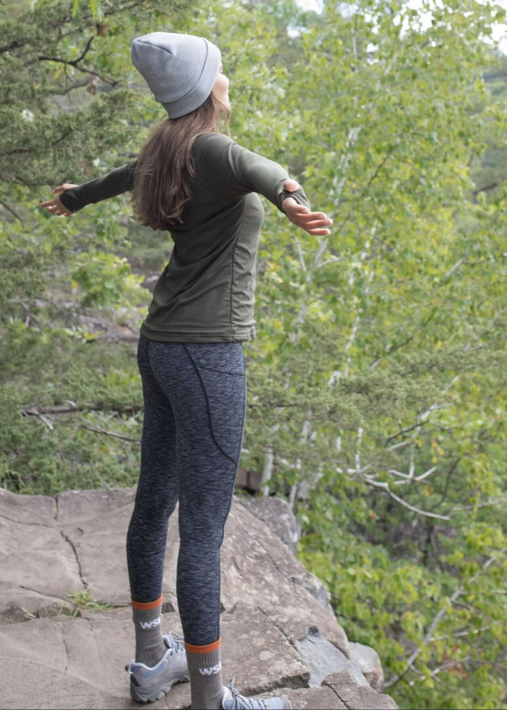 Made in USA WSI Sportswear Women's Tri-Heather Pocketed Legging (No inseam) for Workout or Yoga in Heather Black