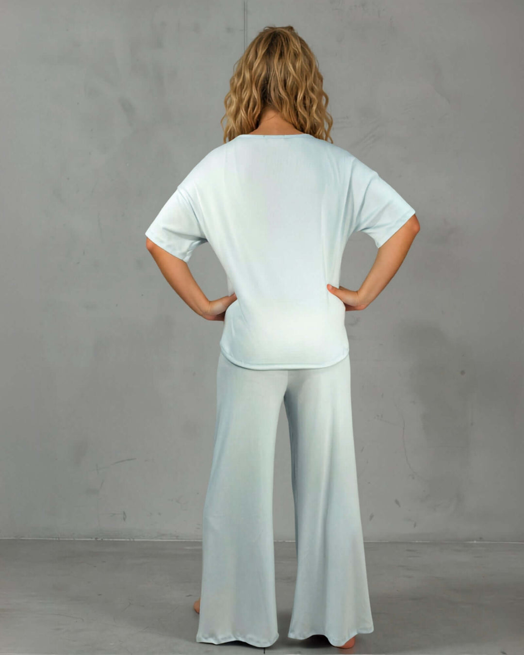 Sunday Chic Women&
