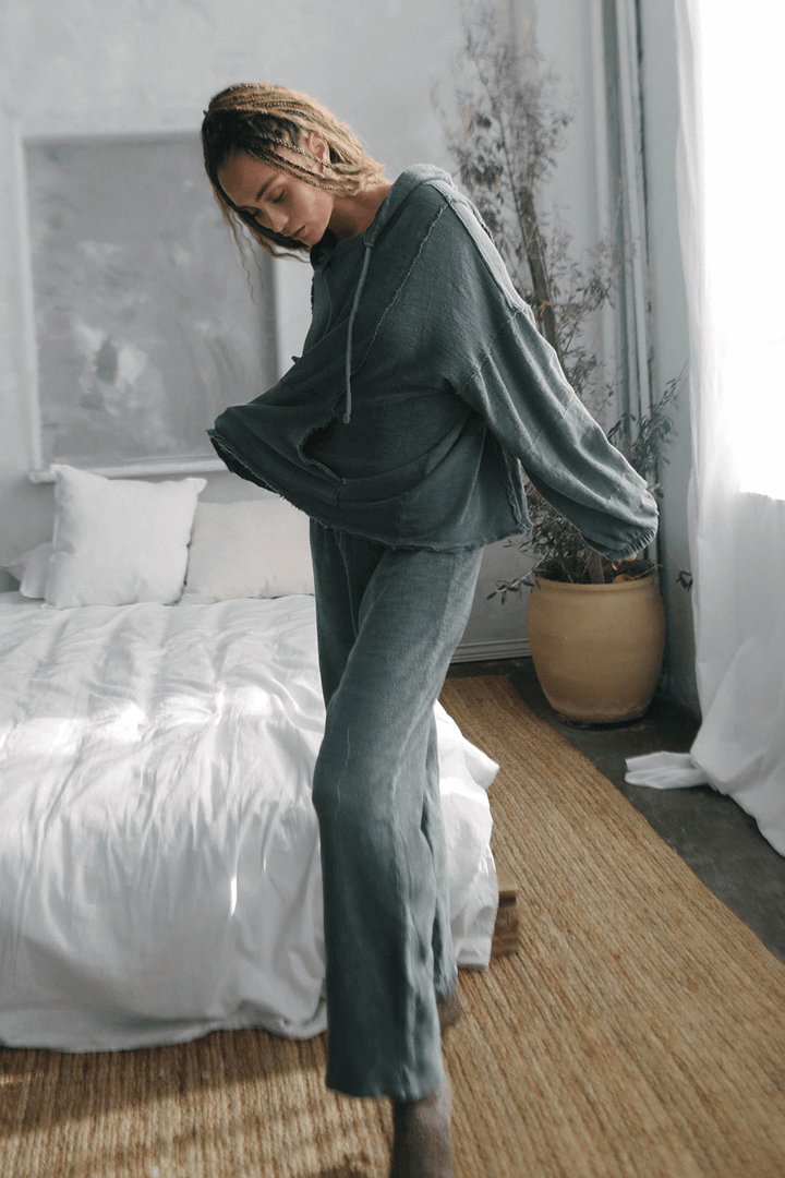 The pants you have been dreaming about. The New Baja Pants is an update on our best seller. Crafted from 100% cotton and featuring a cool relaxed fit, these pants are ultra cozy and flattering on all body types. Sand / Olive / Navy, Made in USA