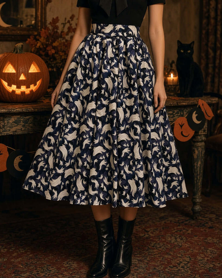 Made in USA, the Retrolicious Doris skirt features a Flying Ghosts print, 100% cotton, pockets, and a stretchy back waist. Runs small; size up.