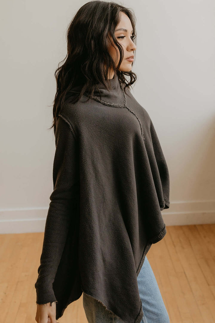 Effortlessly cool. This Free Spirit hoodie is oversized, but flattering. Dress it up with a pair of your favorite jeans or keep it cozy in sweats. + Olive / Black+ Available in S-XL+ Machine wash cold+ Tumble dry on low 100% Organic Cotton Ethically made in Los Angeles, CA