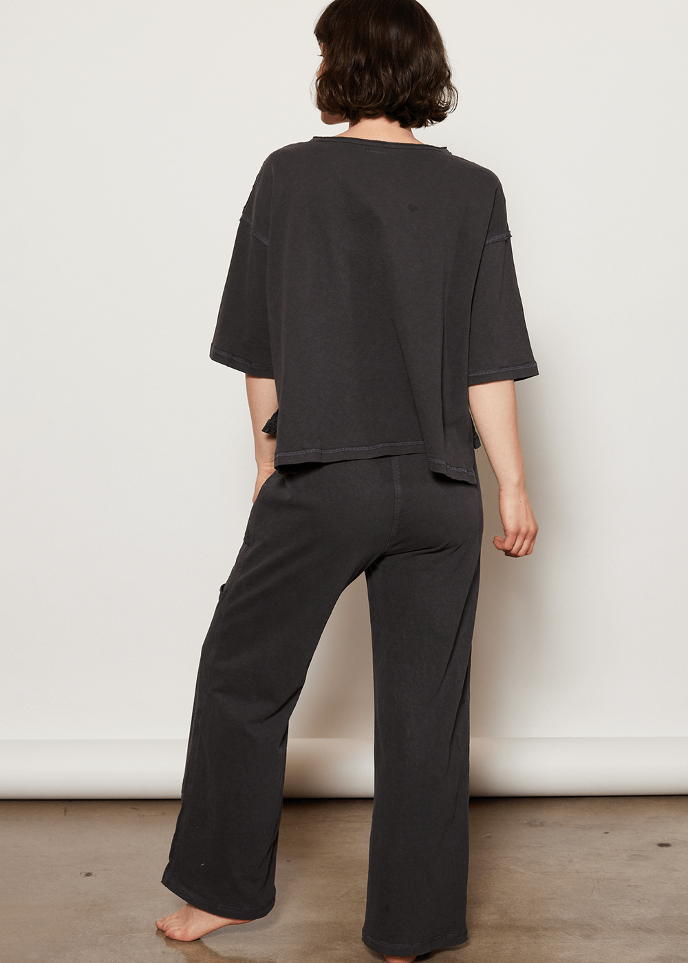 People of Leisure - Our Tristan Pant is the perfect fusion of workwear and leisure wear. Crafted from 100% Organic Cotton and featuring double knee pockets, this pant is super soft and stylish. 