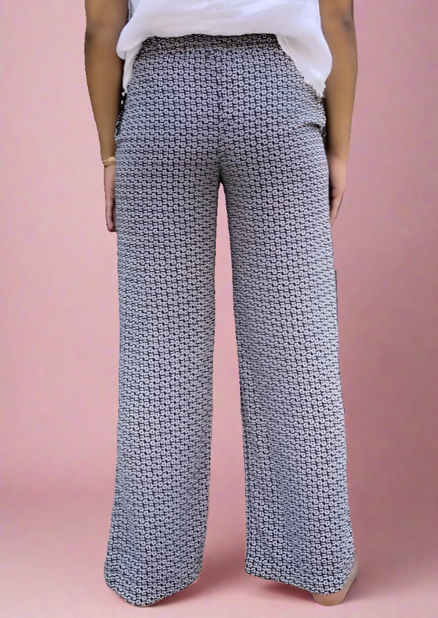If She Loves Ladies Vintage Flower Pattern Relaxed Fit Pull-On Style Pants with Elastic Waist in Navy & White | Made in USA | Women's Made in America Boutique