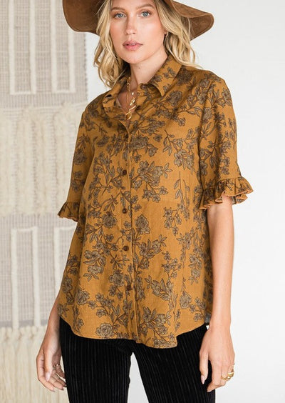 She's Got This Ruffled Short Sleeve Top
